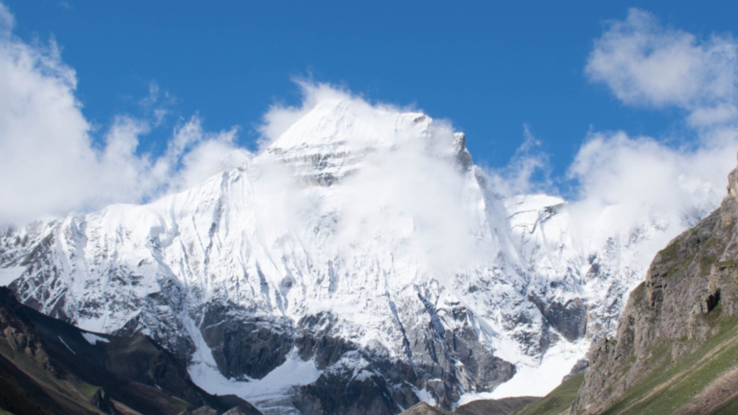 Himalayan Peaks of Pithoragarh
